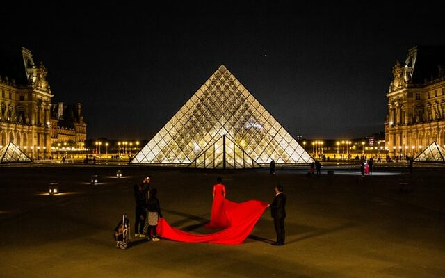 paris photoshoot By  Mark de Jong/ Unsplash