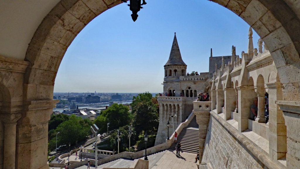 FISHERMAN'S BASTION BUDAPEST