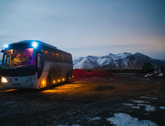 Reyjavik, bus tour By Juan Encalada/ Unsaplash