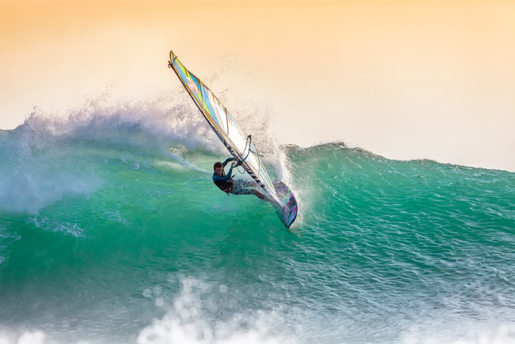 windsurfing in maldives
