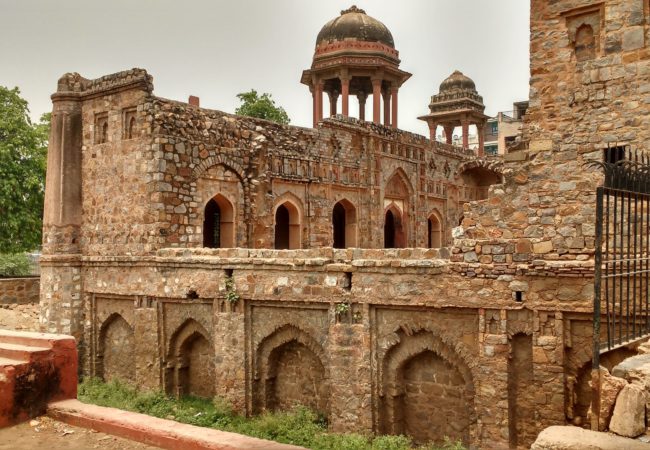Jahaz Mahal, Mehrauli Archaeological Park, Delhi Jahaz Mahal, Mehrauli Archaeological Park, Delhi