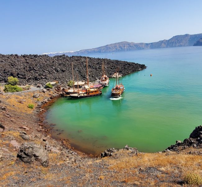 photo-1591466837144-d026992c3170 photo-1591466837144-d026992c3170