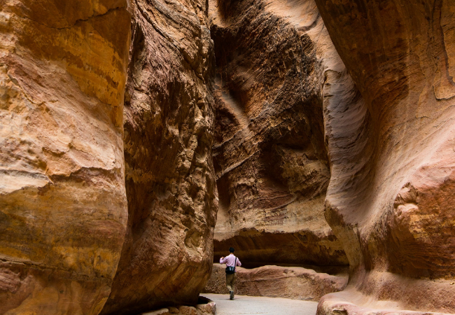 Siq By Simon Goetz/Unsplash